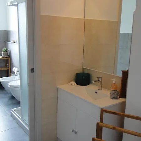 Vento Largo, Casa Irene Apartment Ventimiglia