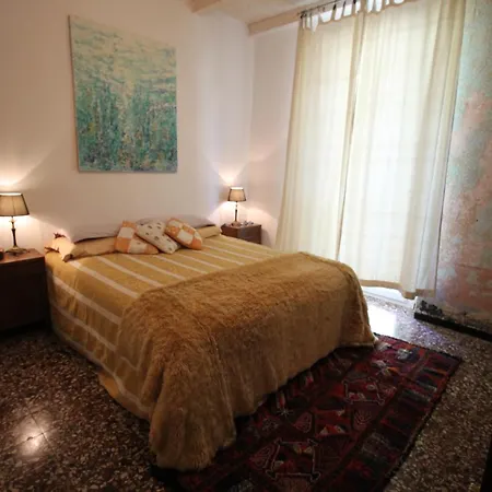 Vento Largo, Casa Irene アパート